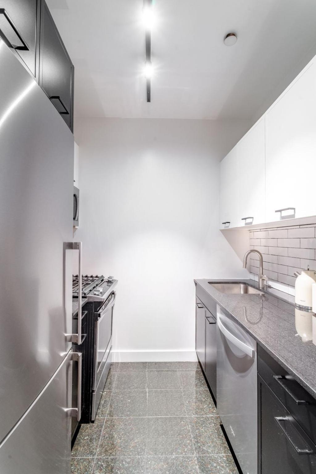 Stunning 2bedroom 1bath In The Fidi Apartment *