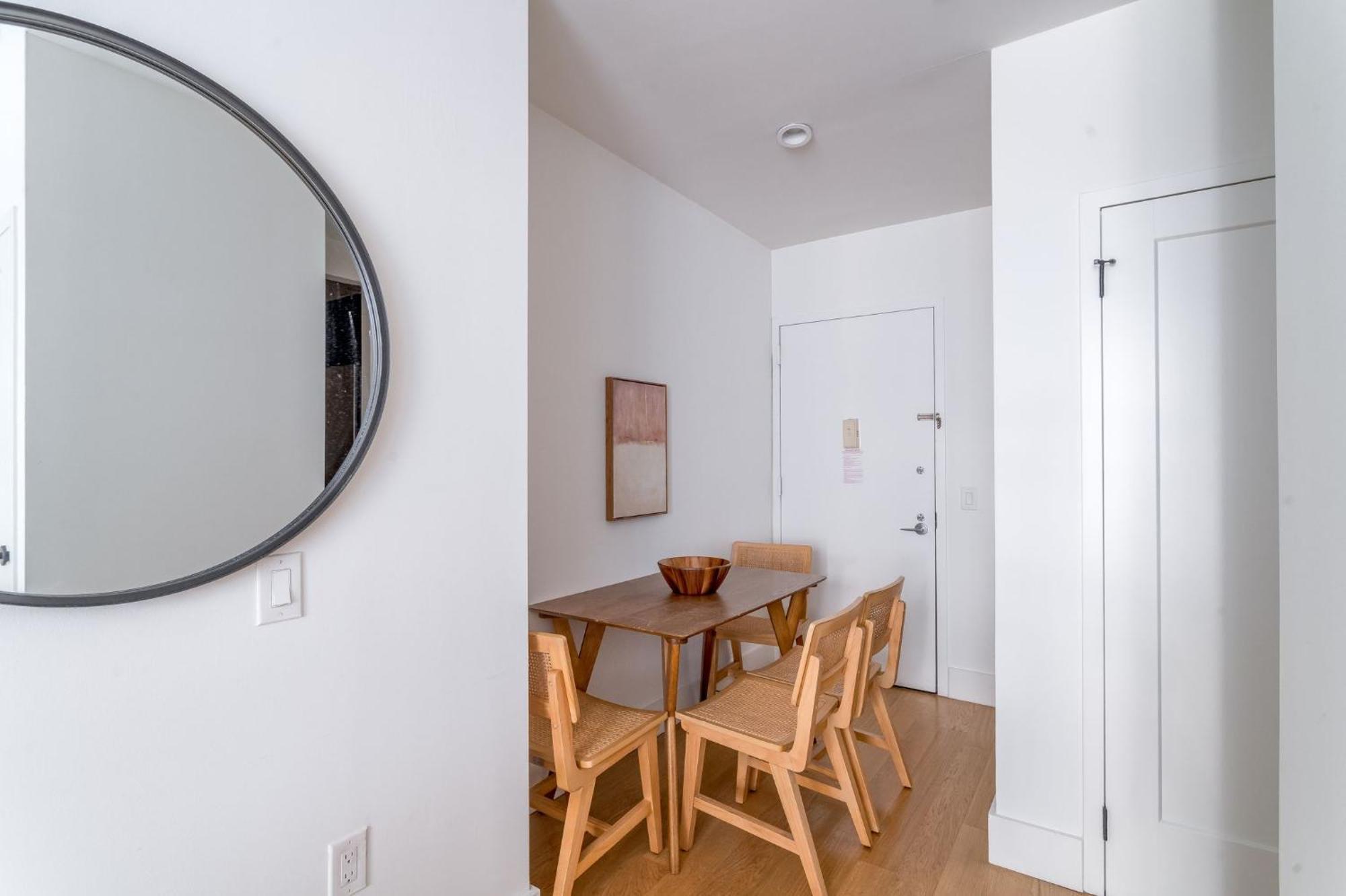 Stunning 2bedroom 1bath In The Fidi Apartment *